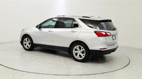 More photos of 2021 Chevrolet Equinox Premier at Tom Gill Chevrolet, KY