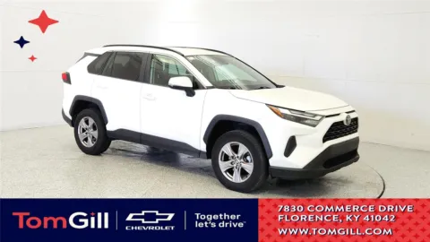 White 2023 Toyota RAV4 XLE for sale in Florence, KY