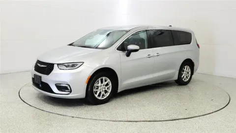 Another view of 2023 Chrysler Pacifica Touring L for sale in Florence, KY at Tom Gill Chevrolet