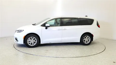 More photos of 2023 Chrysler Pacifica Touring L at Tom Gill Chevrolet, KY