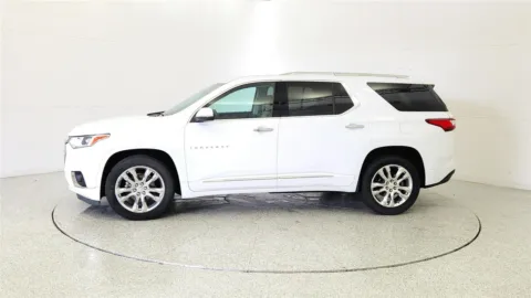 More photos of 2021 Chevrolet Traverse High Country at Tom Gill Chevrolet, KY