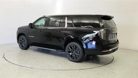 More photos of 2026 Chevrolet Suburban LT at Tom Gill Chevrolet, KY