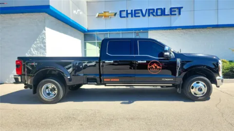 Black 2025 Ford Super Duty F-350 DRW Lariat for sale in Florence, KY