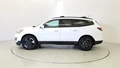 More photos of 2017 Chevrolet Traverse LT at Tom Gill Chevrolet, KY