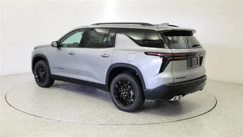 More photos of 2026 Chevrolet Traverse FWD LT at Tom Gill Chevrolet, KY