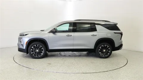 More photos of 2026 Chevrolet Traverse FWD LT at Tom Gill Chevrolet, KY