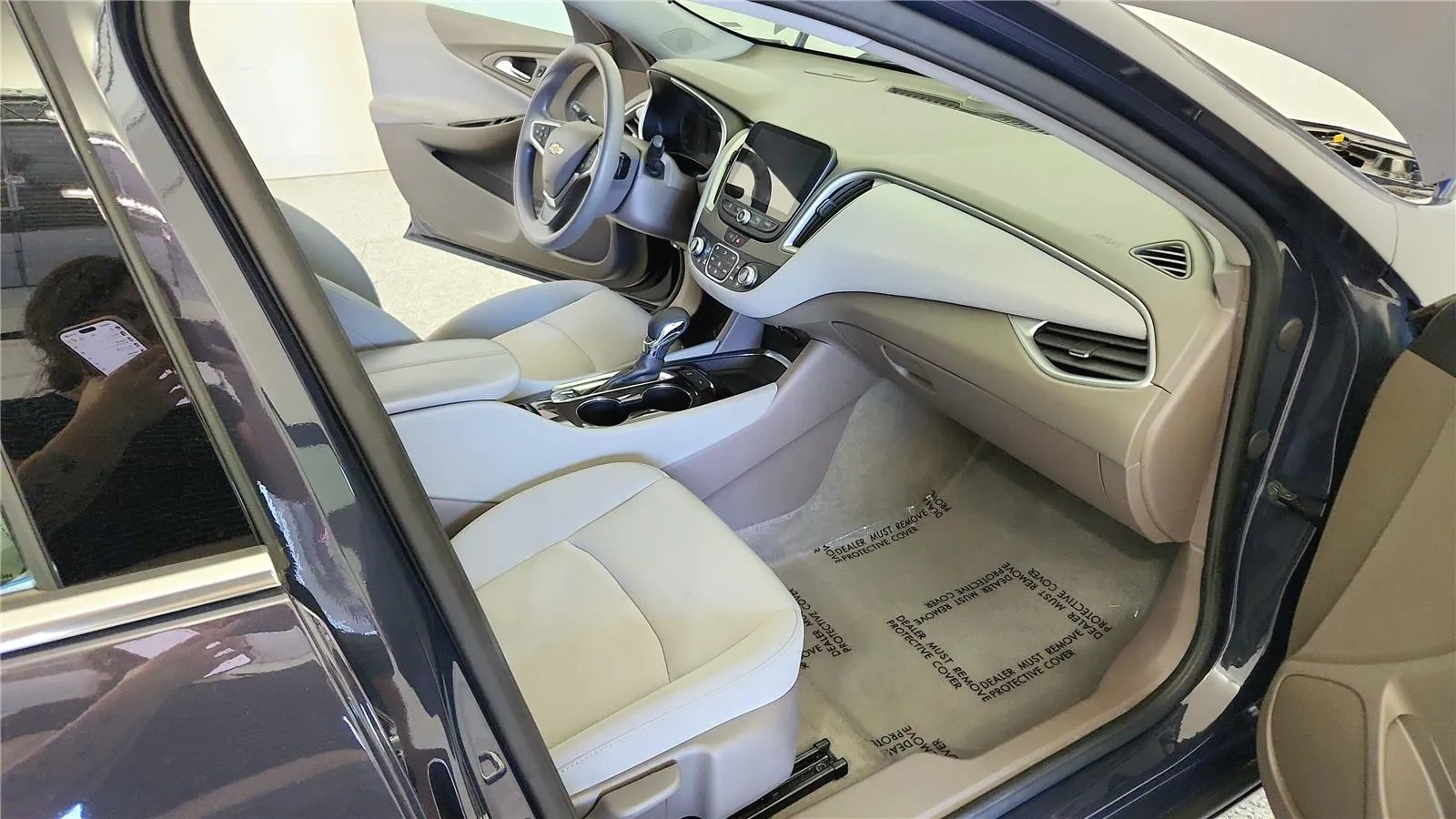 2025 Chevrolet Malibu 1LT - Photo 13