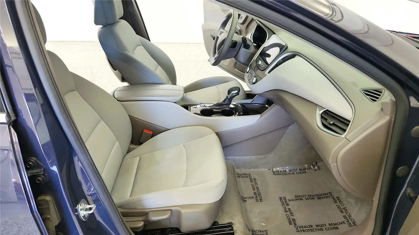 2025 Chevrolet Malibu 1LT - Photo 14