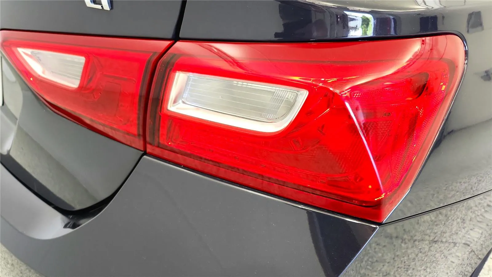 2025 Chevrolet Malibu 1LT - Photo 31