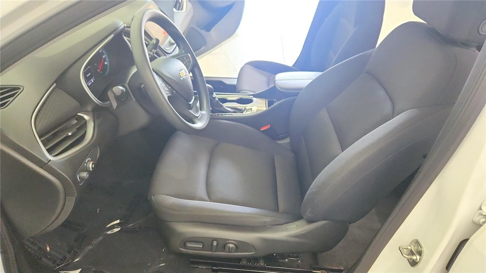 2025 Chevrolet Malibu 1LT - Photo 23