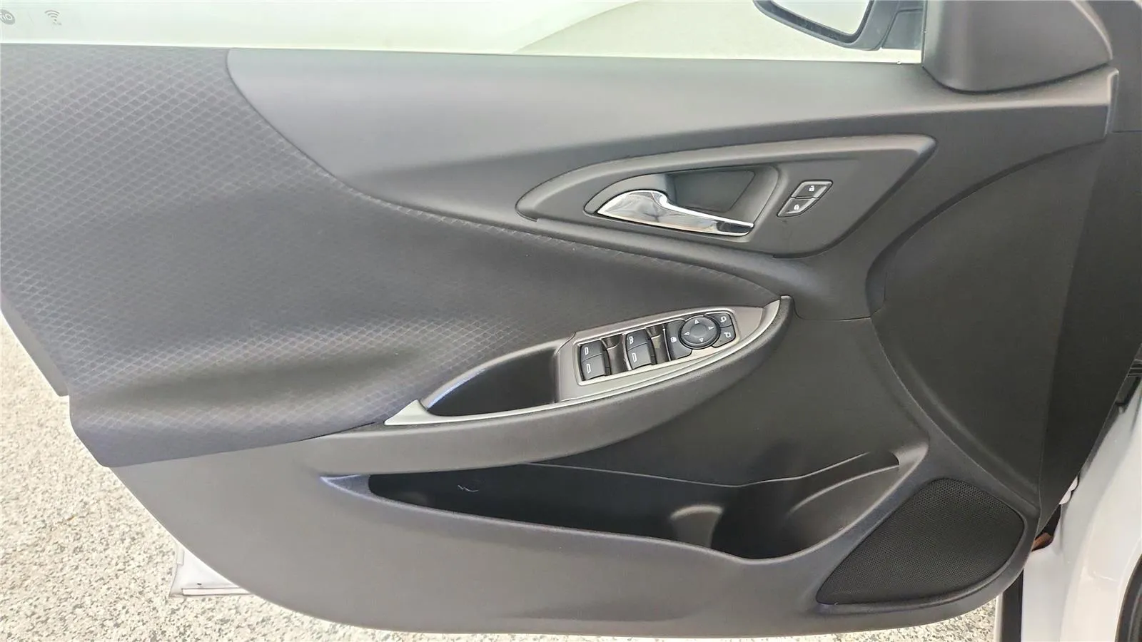 2025 Chevrolet Malibu 1LT - Photo 32