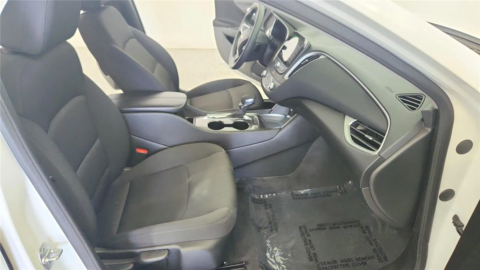 2025 Chevrolet Malibu 1LT - Photo 36