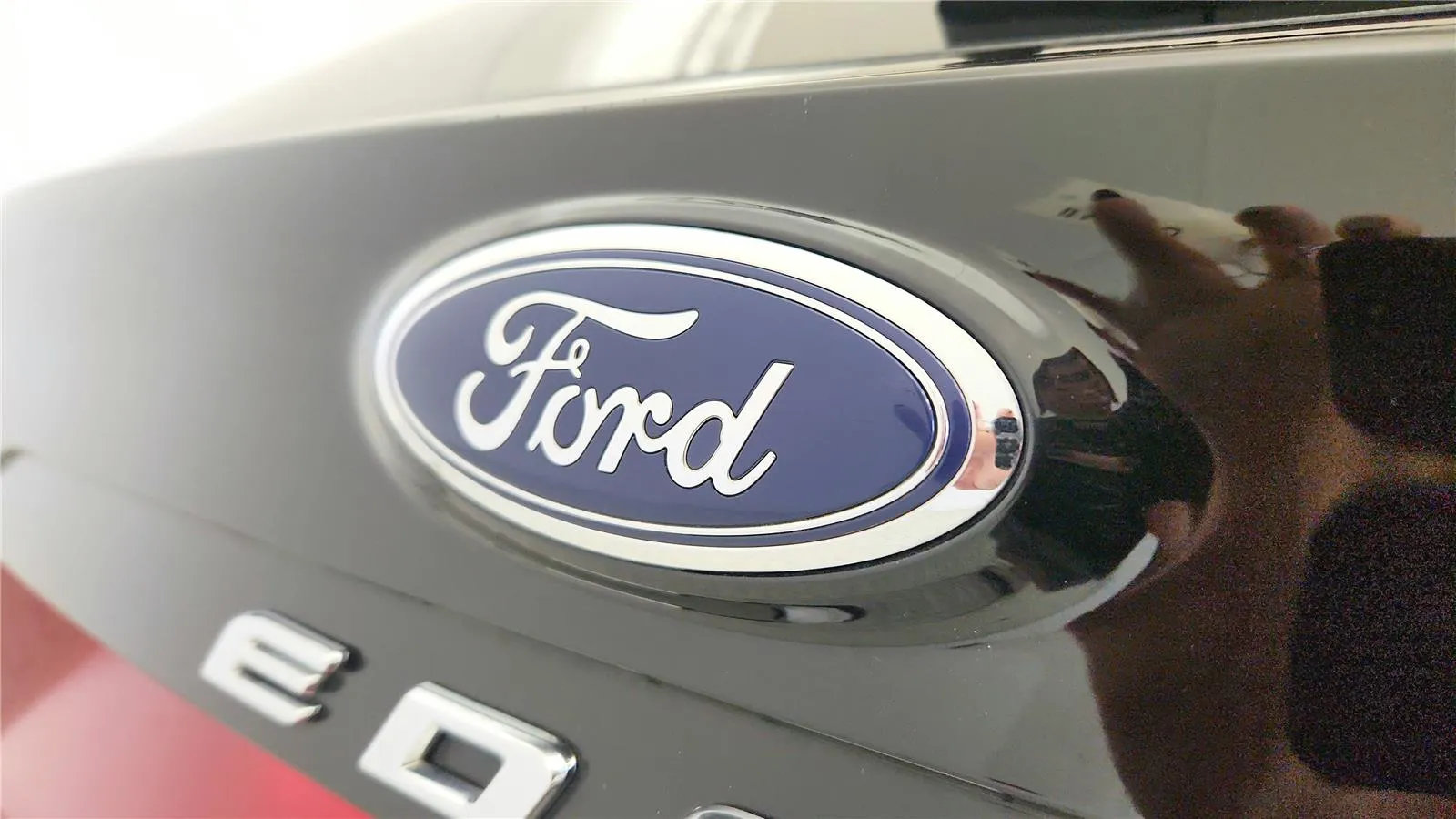 2022 Ford Edge SEL - Photo 17