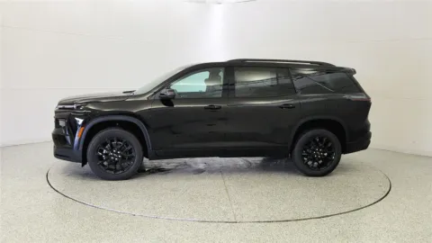 More photos of 2026 Chevrolet Traverse FWD LT at Tom Gill Chevrolet, KY