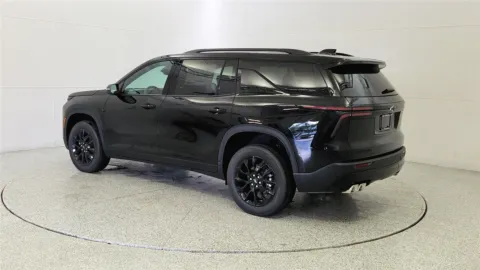 More photos of 2026 Chevrolet Traverse FWD LT at Tom Gill Chevrolet, KY