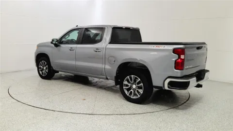 More photos of 2023 Chevrolet Silverado 1500 LT at Tom Gill Chevrolet, KY