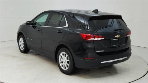 More photos of 2024 Chevrolet Equinox LT at Tom Gill Chevrolet, KY