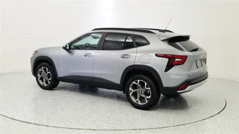 More photos of 2025 Chevrolet Trax LT at Tom Gill Chevrolet, KY
