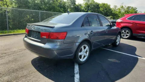 Photos of 2009 Hyundai Sonata SE for sale in Florence, KY at Tom Gill Chevrolet