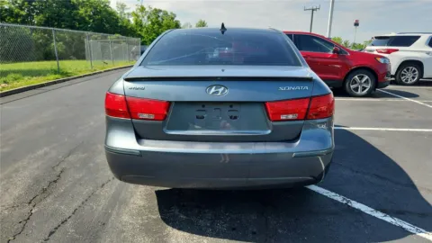 Another view of 2009 Hyundai Sonata SE for sale in Florence, KY at Tom Gill Chevrolet