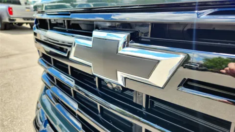 More photos of 2026 Chevrolet Silverado 2500HD LT at Tom Gill Chevrolet, KY