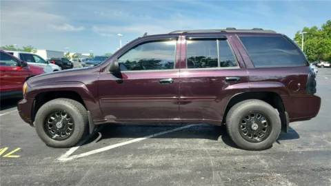 More photos of 2008 Chevrolet TrailBlazer LT w/2LT at Tom Gill Chevrolet, KY