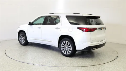 More photos of 2023 Chevrolet Traverse Premier at Tom Gill Chevrolet, KY