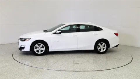 More photos of 2024 Chevrolet Malibu LT at Tom Gill Chevrolet, KY