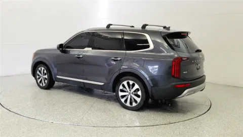 More photos of 2020 Kia Telluride S at Tom Gill Chevrolet, KY