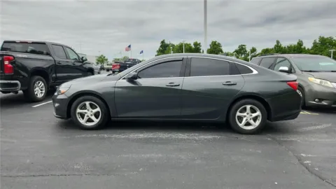 More photos of 2018 Chevrolet Malibu LS at Tom Gill Chevrolet, KY