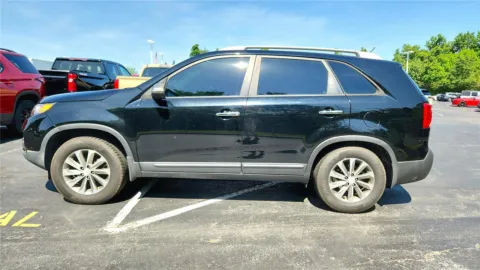More photos of 2012 Kia Sorento LX at Tom Gill Chevrolet, KY