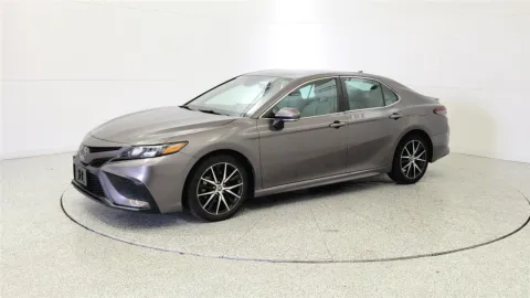 More photos of 2023 Toyota Camry SE at Tom Gill Chevrolet, KY
