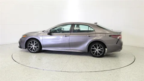 More photos of 2023 Toyota Camry SE at Tom Gill Chevrolet, KY