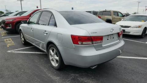 More photos of 2006 Hyundai Sonata GLS at Tom Gill Chevrolet, KY