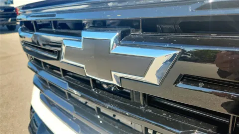 More photos of 2026 Chevrolet Silverado 2500HD LT at Tom Gill Chevrolet, KY