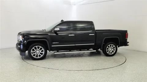 More photos of 2017 GMC Sierra 1500 Denali at Tom Gill Chevrolet, KY