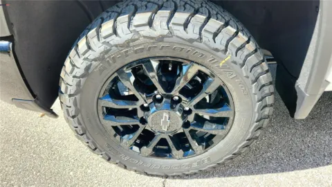 Another view of 2026 Chevrolet Silverado 2500HD LT for sale in Florence, KY at Tom Gill Chevrolet