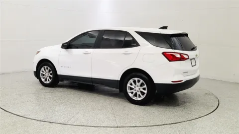 More photos of 2021 Chevrolet Equinox LS at Tom Gill Chevrolet, KY