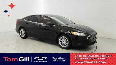 Black 2017 Ford Fusion SE for sale in Florence, KY