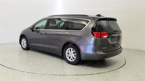 More photos of 2021 Chrysler Voyager LXI at Tom Gill Chevrolet, KY