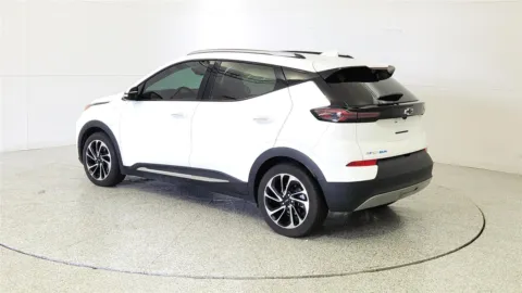 More photos of 2023 Chevrolet Bolt EUV Premier at Tom Gill Chevrolet, KY