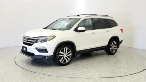 Another view of 2018 Honda Pilot Touring for sale in Florence, KY at Tom Gill Chevrolet