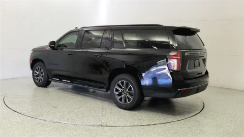 More photos of 2022 Chevrolet Suburban Z71 at Tom Gill Chevrolet, KY