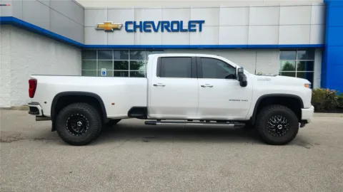 White 2021 Chevrolet Silverado 3500HD High Country for sale in Florence, KY