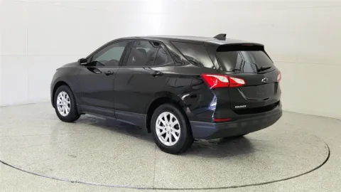 More photos of 2019 Chevrolet Equinox LS at Tom Gill Chevrolet, KY