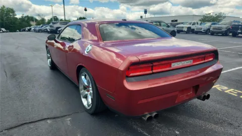 More photos of 2010 Dodge Challenger SE at Tom Gill Chevrolet, KY