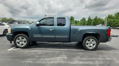 More photos of 2011 Chevrolet Silverado 1500 LT at Tom Gill Chevrolet, KY