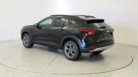 More photos of 2026 Chevrolet Trax LT at Tom Gill Chevrolet, KY