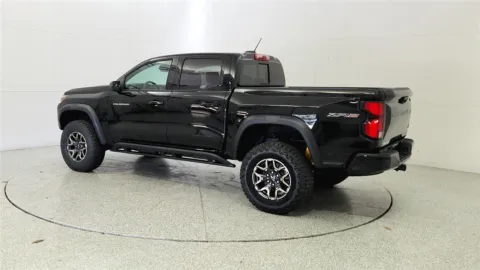 More photos of 2026 Chevrolet Colorado 4WD ZR2 at Tom Gill Chevrolet, KY