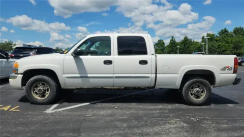 More photos of 2003 GMC Sierra 1500HD SLE at Tom Gill Chevrolet, KY